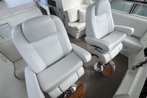 Aqua Terra 52ft Hatteras Yacht For Sale