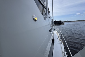 Aqua Terra 52ft Hatteras Yacht For Sale