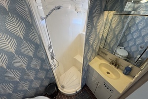 Aqua Terra 52ft Hatteras Yacht For Sale