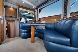2003 Viking 52 Convertible thumbnail 9