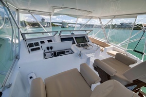 2003 Viking 52 Convertible thumbnail 34