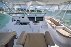 Viking 52 - THE HURRICANE - Flybridge Helm
