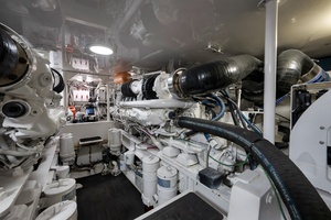 Viking 52 - THE HURRICANE - Engine Room 