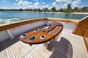 2003 Viking 52 Convertible thumbnail 28