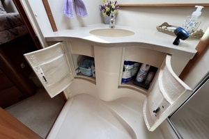 2003 Luhrs 40 Convertible thumbnail 54