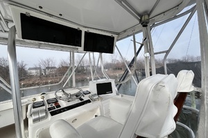 2003 Luhrs 40 Convertible thumbnail 17