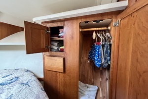 2003 Luhrs 40 Convertible thumbnail 48