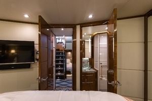 2018 Sea Ray L650 FLY thumbnail 49