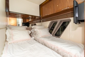 2018 Sea Ray L650 FLY thumbnail 52