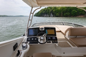 2018 Sea Ray L650 FLY thumbnail 34