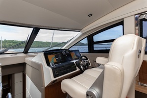 2018 Sea Ray L650 FLY thumbnail 29