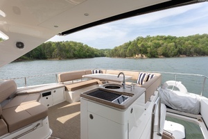 2018 Sea Ray L650 FLY thumbnail 36