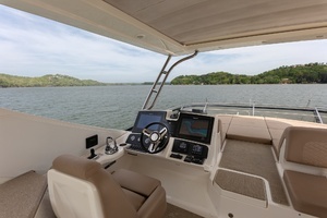 2018 Sea Ray L650 FLY thumbnail 40