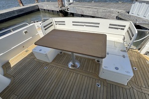 2019 Sabre 45 Express thumbnail 8