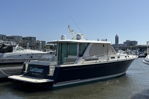 2019 Sabre 45 Express thumbnail 3