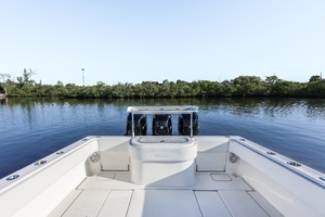 2016 Invincible 39 Open Fisherman thumbnail 23