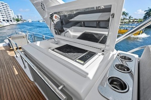 2020 Azimut Flybridge thumbnail 17