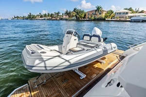 2020 Azimut Flybridge thumbnail 8