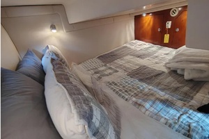27ft Regal Yacht For Sale