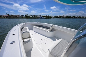 2013 Bahama 41 Center Console thumbnail 2