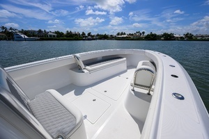 2013 Bahama 41 Center Console thumbnail 7