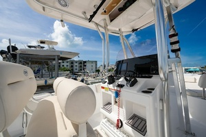 23ft Sea Hunt Yacht For Sale