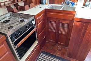 35ft Sea Ray Yacht For Sale