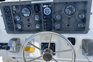 HOOKED 34ft Luhrs Yacht For Sale