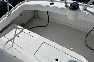 HOOKED 34ft Luhrs Yacht For Sale