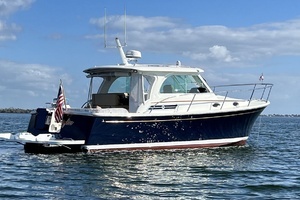BELLA FAMIGLIA 2018 Back Cove 32 Yacht For Sale in Punta Gorda FL
