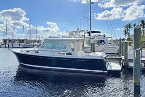BELLA FAMIGLIA 32ft Back Cove Yacht For Sale
