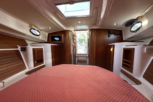 Forward Cabin Looking Aft