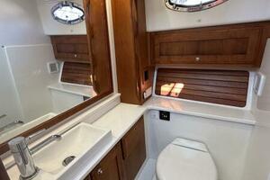 BELLA FAMIGLIA 32ft Back Cove Yacht For Sale