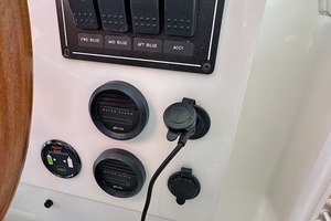 Helm Starboard Lower