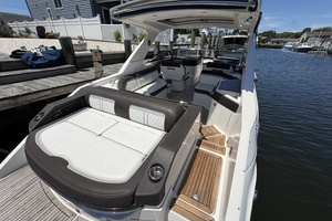 Freedom 32ft Sea Ray Yacht For Sale