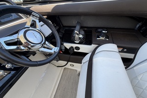 Freedom 32ft Sea Ray Yacht For Sale