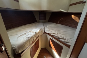 Pond Lily 32ft Grand Banks Yacht For Sale