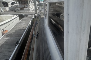 Pond Lily 32ft Grand Banks Yacht For Sale
