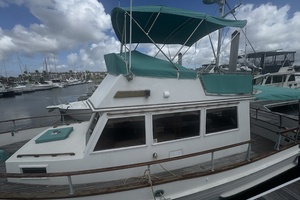 Pond Lily 32ft Grand Banks Yacht For Sale