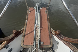 Pond Lily 32ft Grand Banks Yacht For Sale