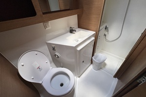 Apres Sail 42ft Lagoon Yacht For Sale