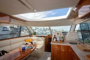 2012 Riviera 50 Sport Yacht thumbnail 8