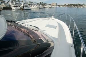 2012 Riviera 50 Sport Yacht thumbnail 23