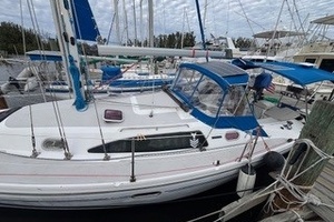 TOHTSOHNII 31ft Catalina Yacht For Sale