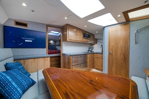 42FT (12.8M) MAG BAY