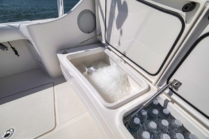 42FT (12.8M) MAG BAY