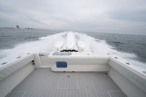 2011 Contender 40 Express