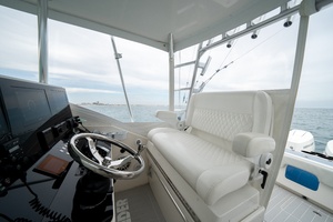 2011 Contender 40 Express