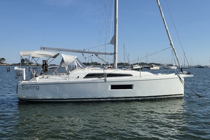 Earling 30ft Beneteau Yacht For Sale