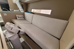 Earling 30ft Beneteau Yacht For Sale